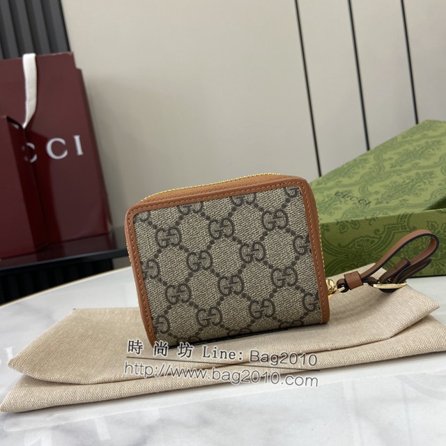 Gucci專櫃古馳最新款Emblem系列飾包帶卡片夾零錢包 jh2414型號：819131
